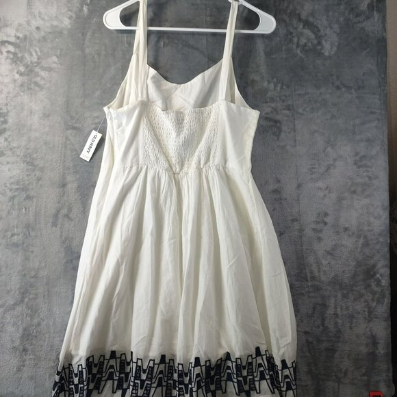 Old Navy Womens Sleeveless Sundress Smocked Back Size L White Vacation Cruise - Picture 8 of 16